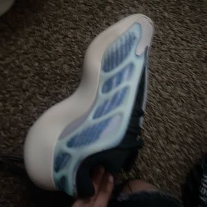 Yeezy 700 v3 kyanite